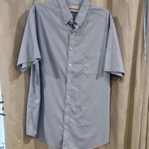 Roundtree & Yorke Light Blue Plaid Button Down Shirt